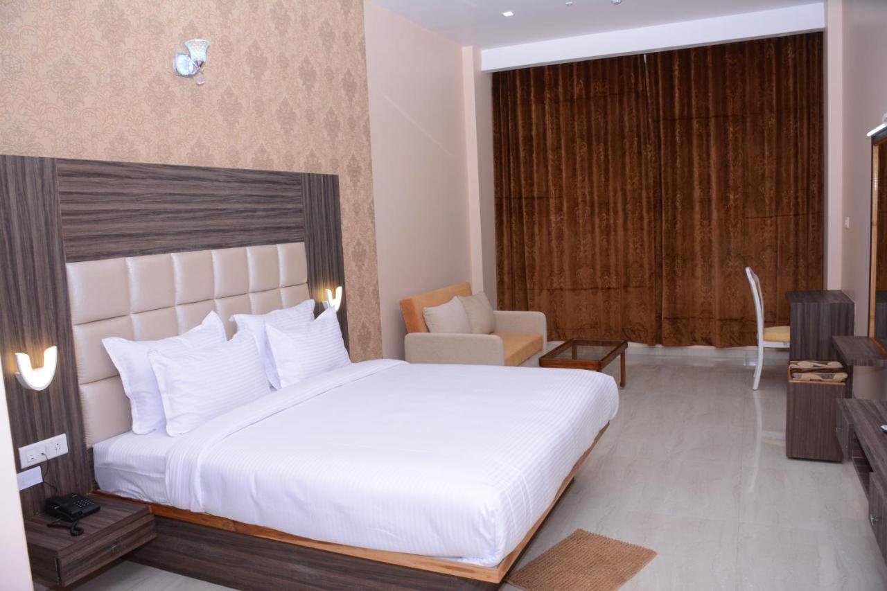Ratnaa Resort Khamshet Esterno foto